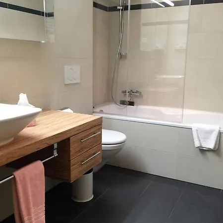 Апартаменты Chalet Monsalvat Гштад